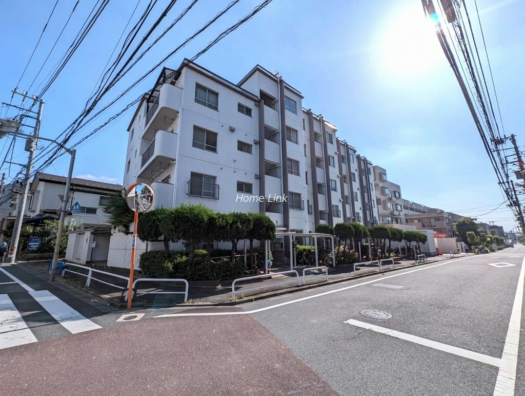 三田小茂根コーポ　北側からの外観